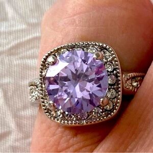 Women’s Silver Tone Amethyst and Rhinestone Cocktail Statement Ring Size 5